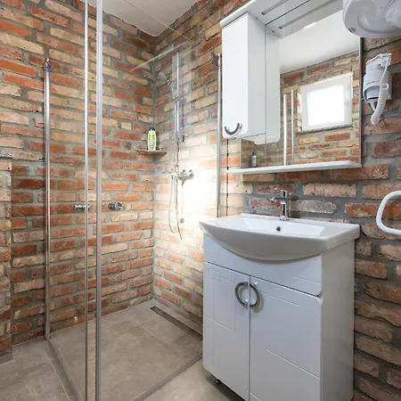 בית נופש Cozy In With Sauna *